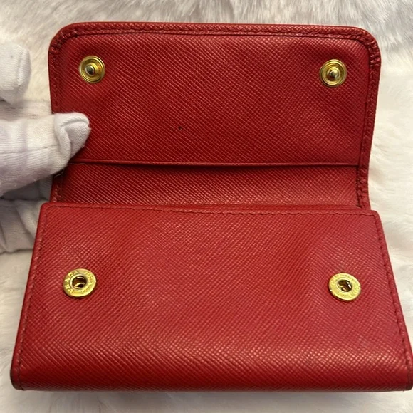 Prada ❤️Red❤️Saffiano leather key holder/card case double snaps